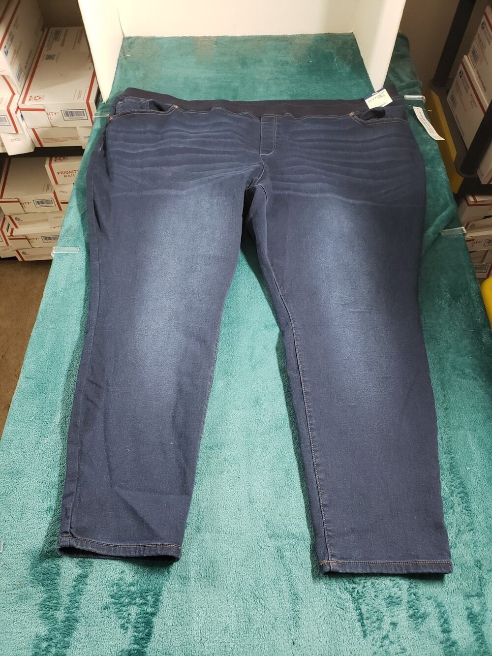 Terra Sky Jeans Size 4X Women Blue Stretch Elastic Waist Knit Pull On Ankle NWT